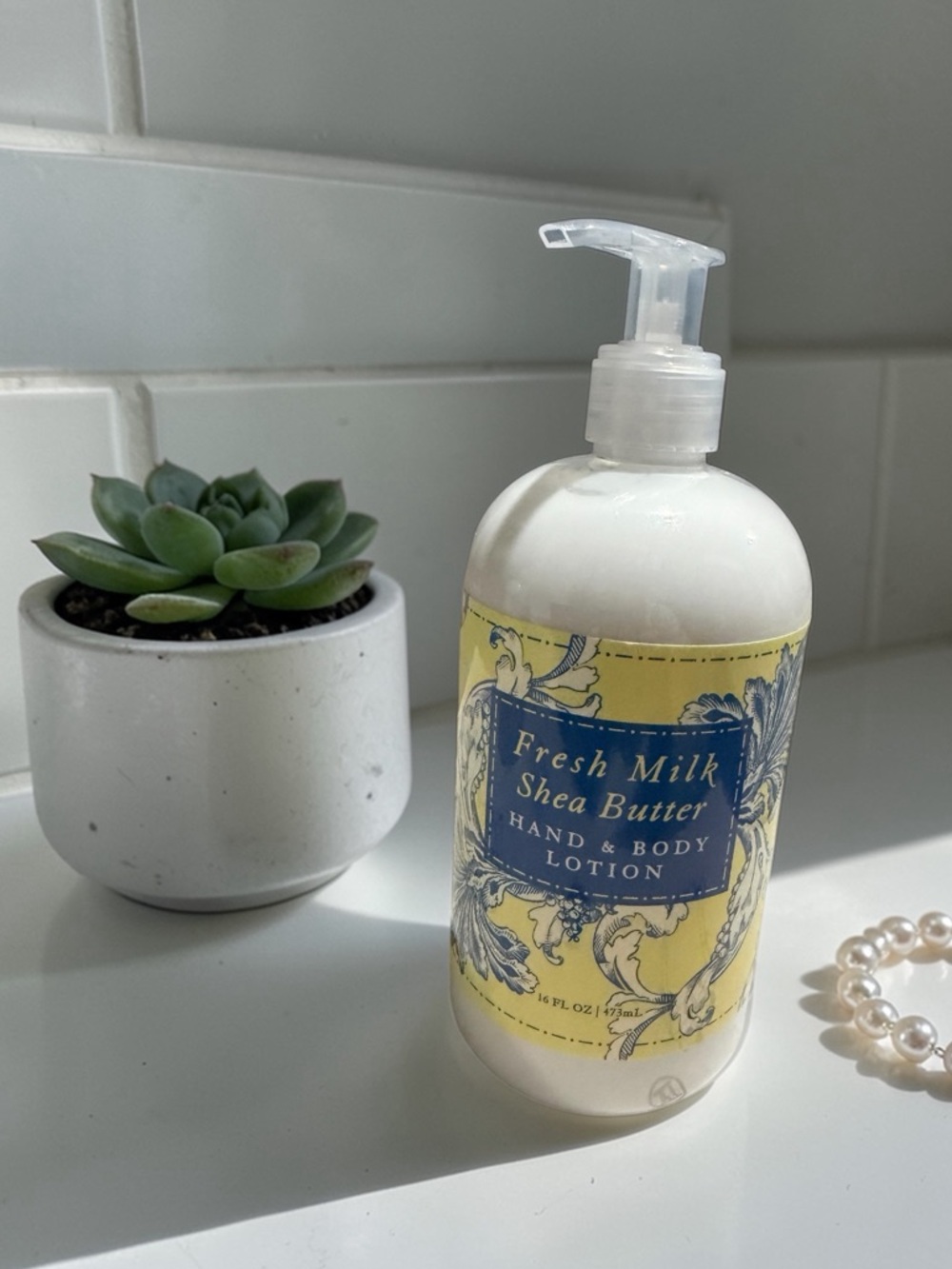 Hand & Body Lotion — White Hydrating Lotion